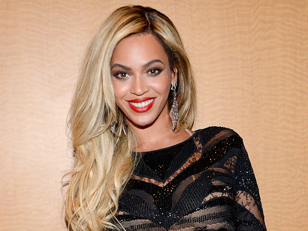 Beyonce akan Nyanyikan Lagu Bertema Sensual di Soundtrack 'Fifty Shades of Grey'?